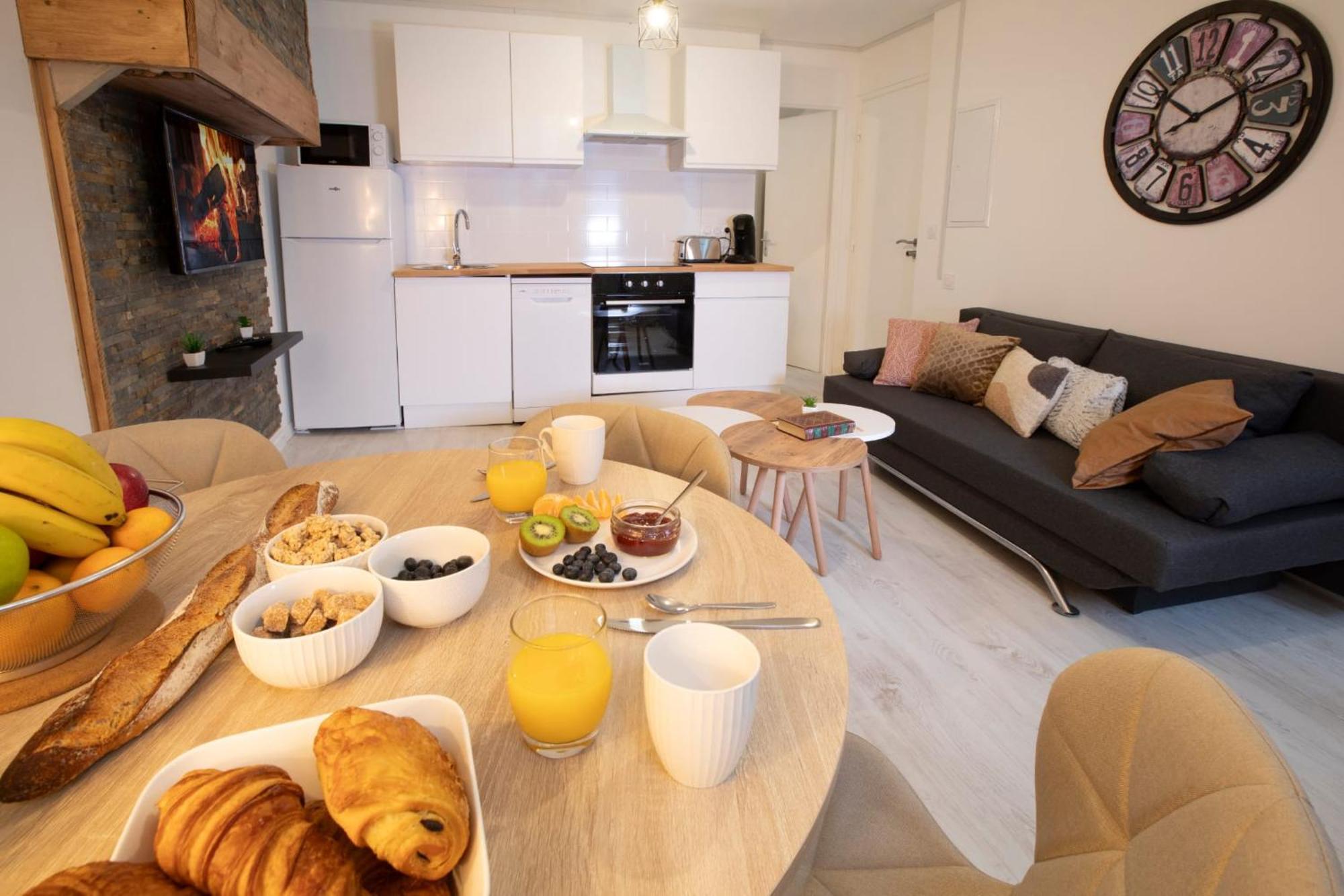 Le Nid 3 Etoiles Wifi, Netflix, Disney, Coeur De Bastide Villefranche-de-Rouergue Luaran gambar