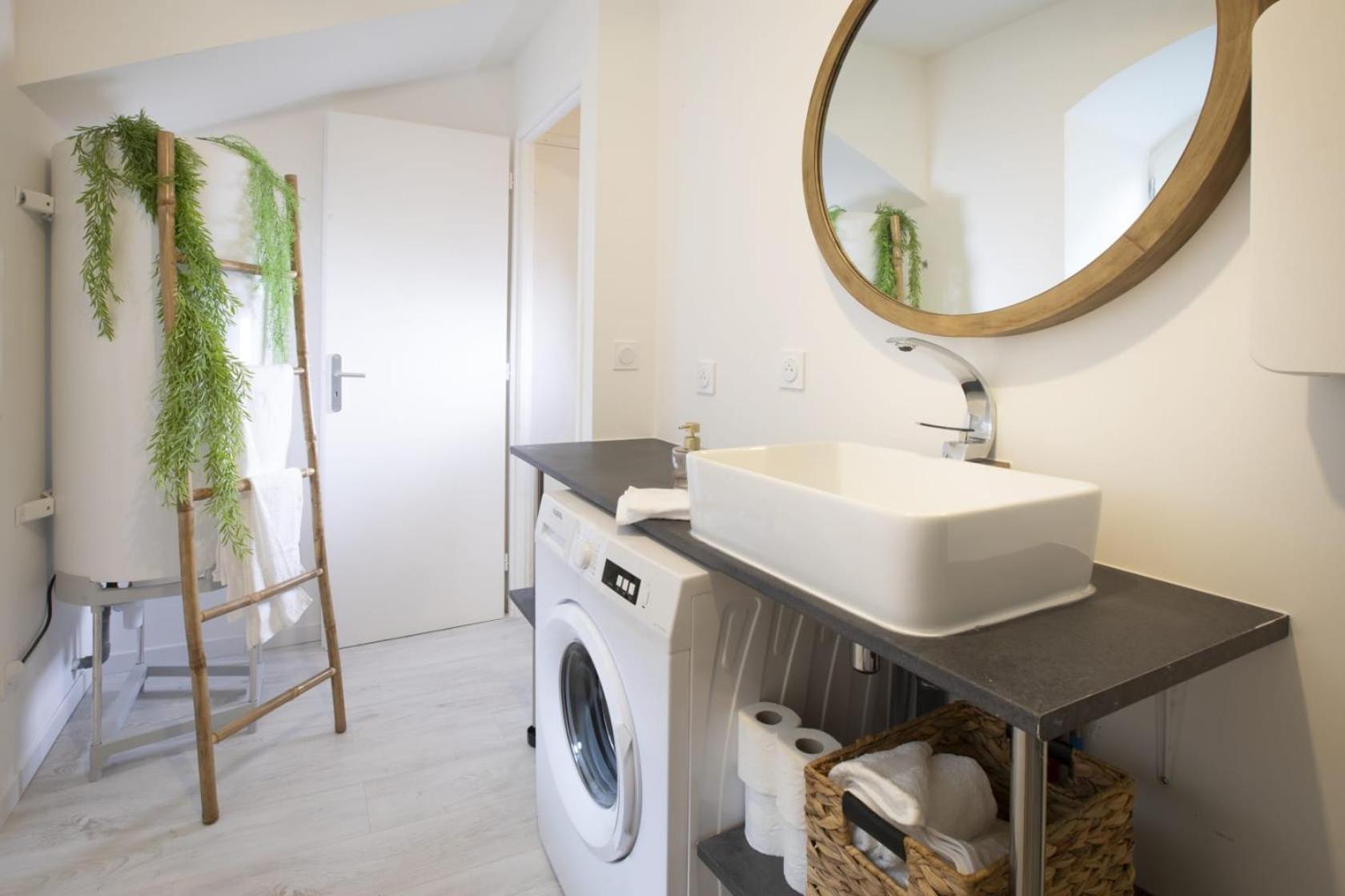 Le Nid 3 Etoiles Wifi, Netflix, Disney, Coeur De Bastide Villefranche-de-Rouergue Luaran gambar
